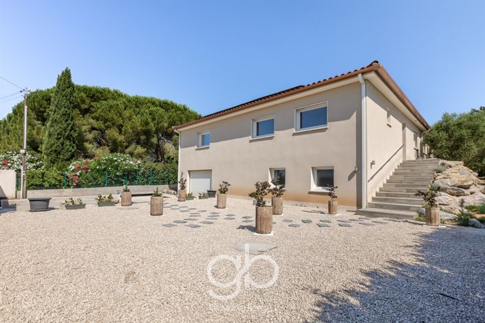 Image No.15-5 Bed House for sale