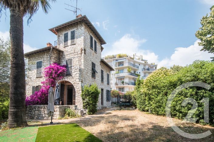 Image No.18-6 Bed House for sale