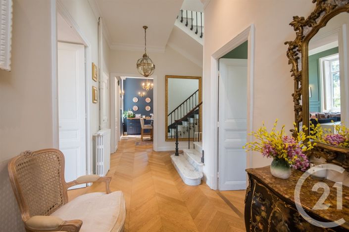 Image No.7-6 Bed House for sale
