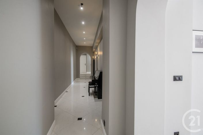 Image No.13-3 Bed Apartment for sale