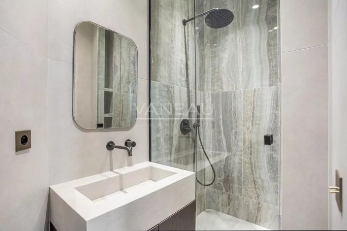 Image No.13-5 Bed Apartment for sale