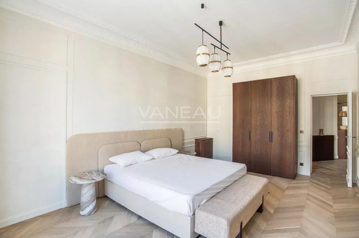 Image No.18-5 Bed Apartment for sale