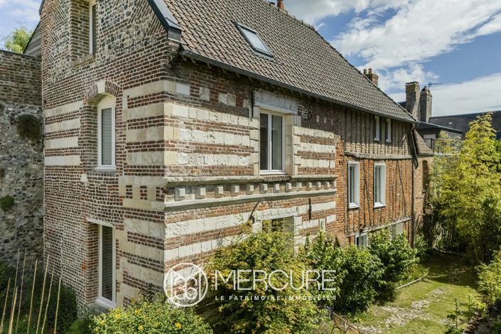 Image No.5-6 Bed House for sale