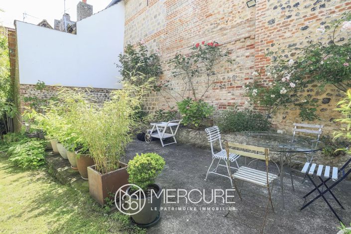 Image No.7-6 Bed House for sale