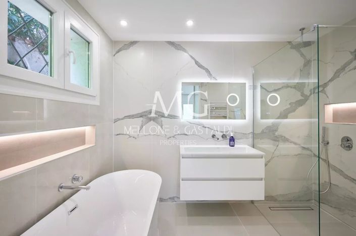 Image No.13-6 Bed House for sale
