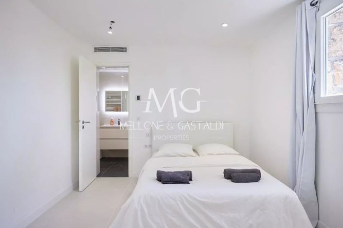 Image No.15-6 Bed House for sale