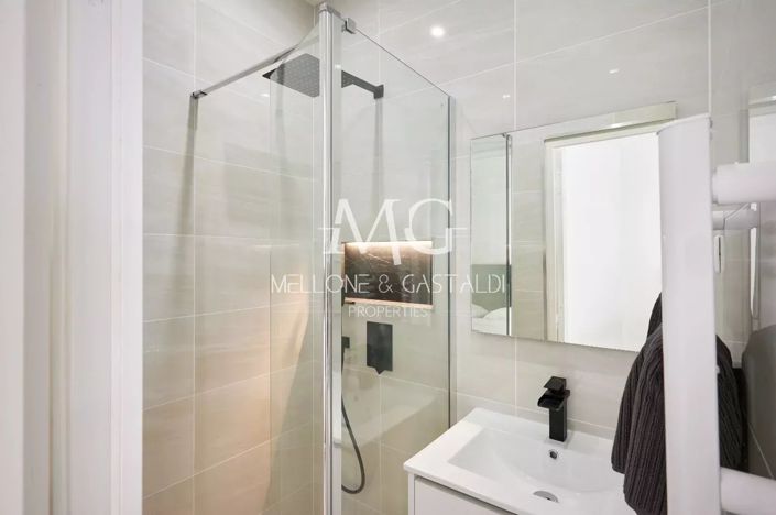 Image No.22-6 Bed House for sale