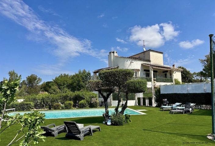 Image No.2-5 Bed House for sale