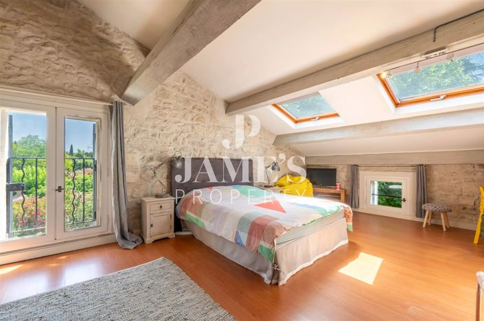 Image No.13-5 Bed House for sale