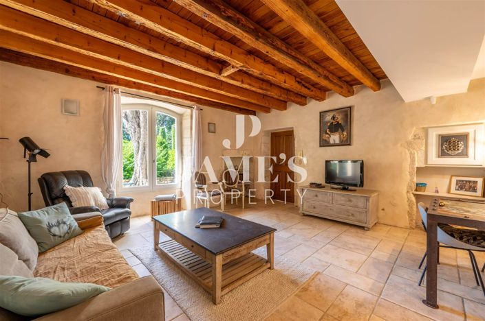 Image No.17-5 Bed House for sale