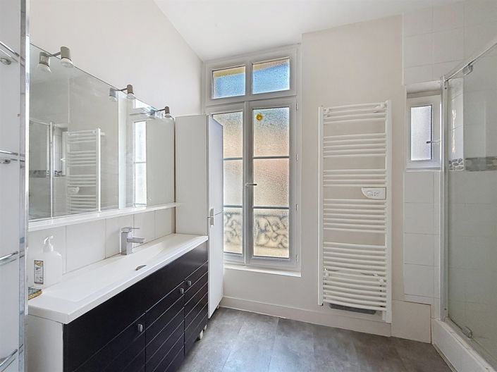 Image No.6-3 Bed Apartment for sale