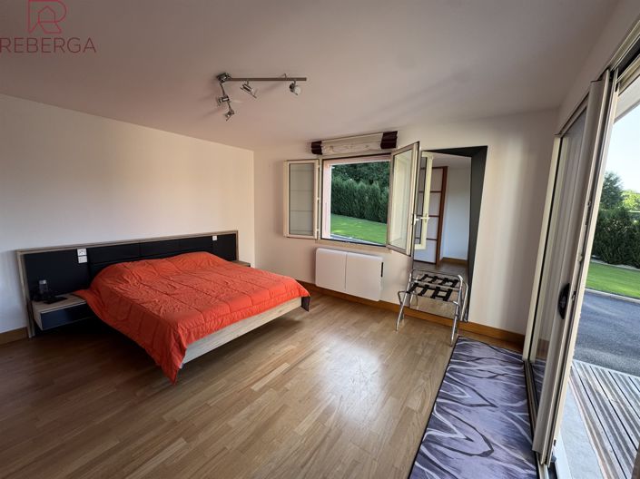 Image No.16-4 Bed House for sale