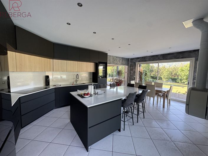 Image No.5-4 Bed House for sale