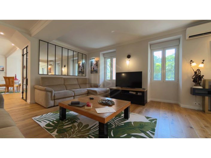 Image No.15-5 Bed House for sale