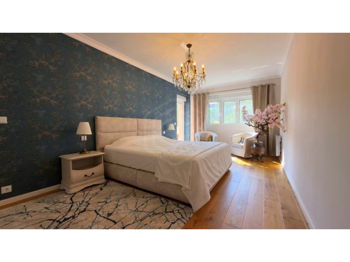 Image No.17-5 Bed House for sale