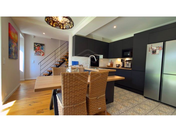 Image No.32-5 Bed House for sale