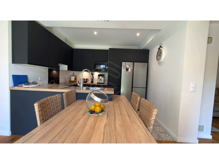 Image No.34-5 Bed House for sale