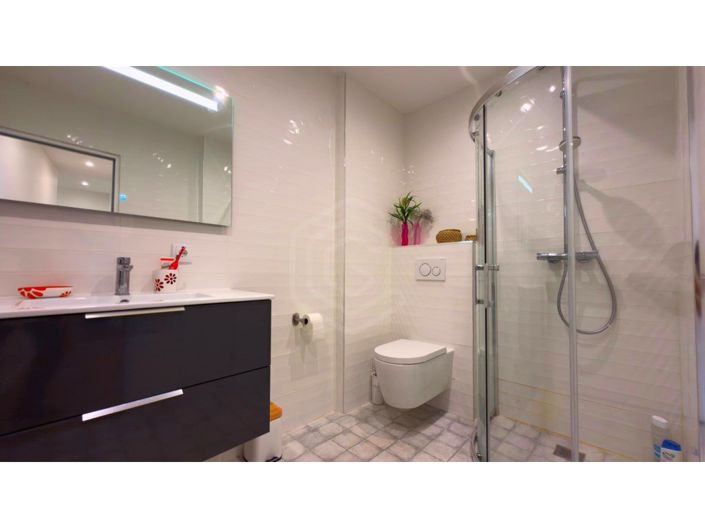 Image No.38-5 Bed House for sale