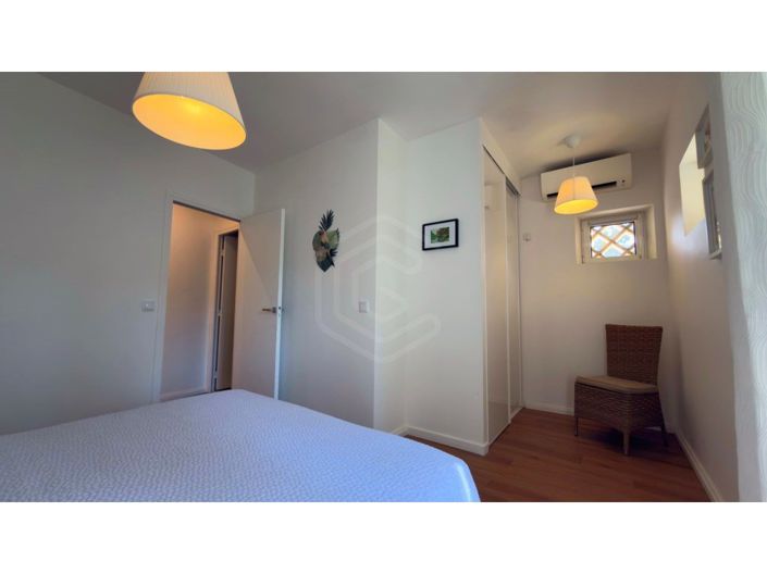 Image No.42-5 Bed House for sale