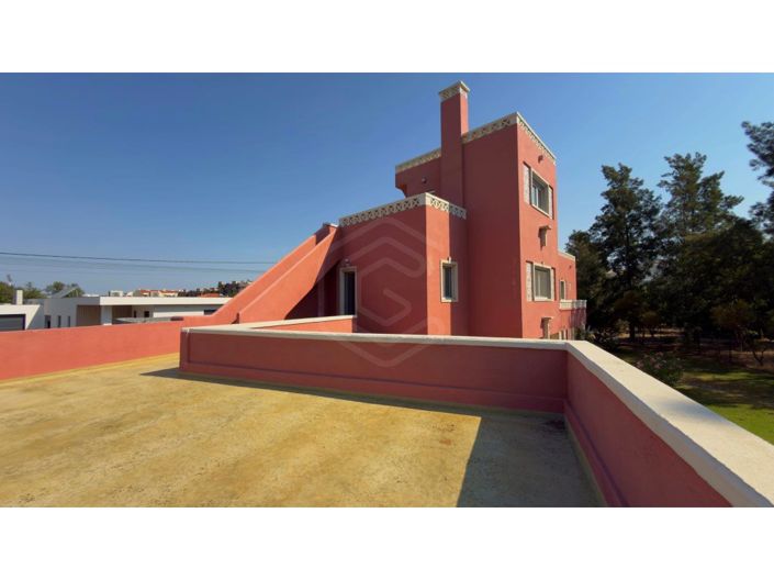 Image No.44-5 Bed House for sale