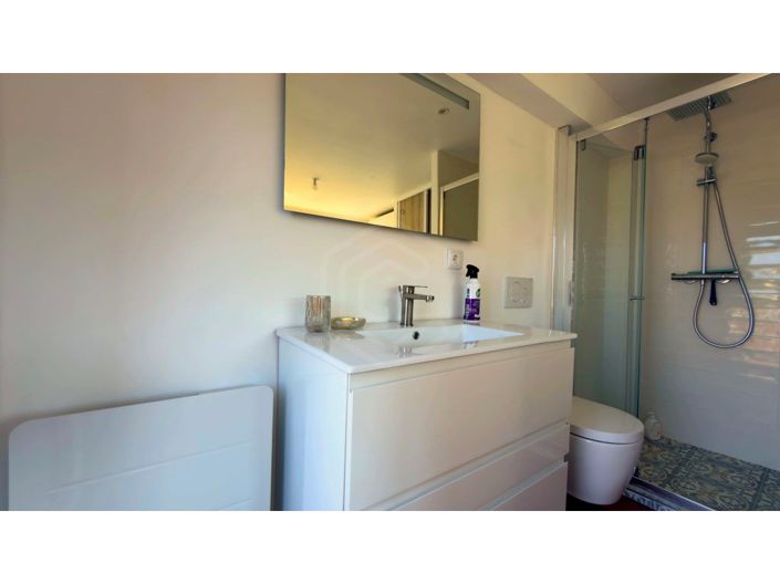 Image No.51-5 Bed House for sale