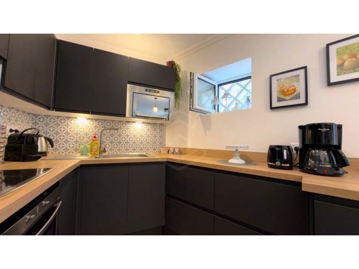 Image No.54-5 Bed House for sale
