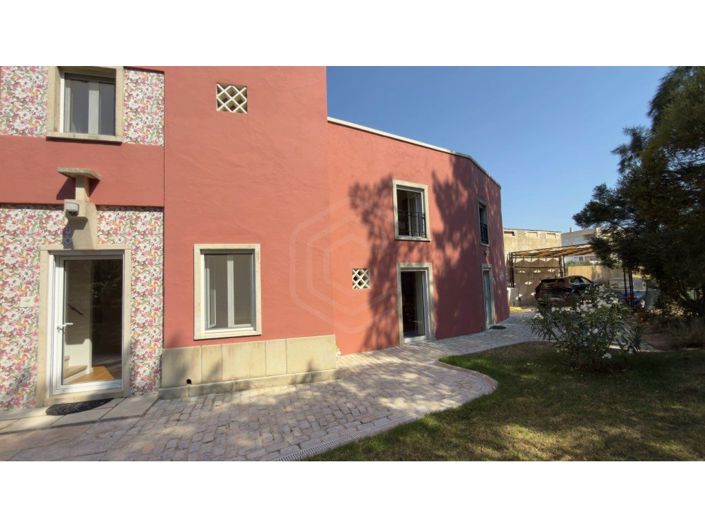 Image No.58-5 Bed House for sale