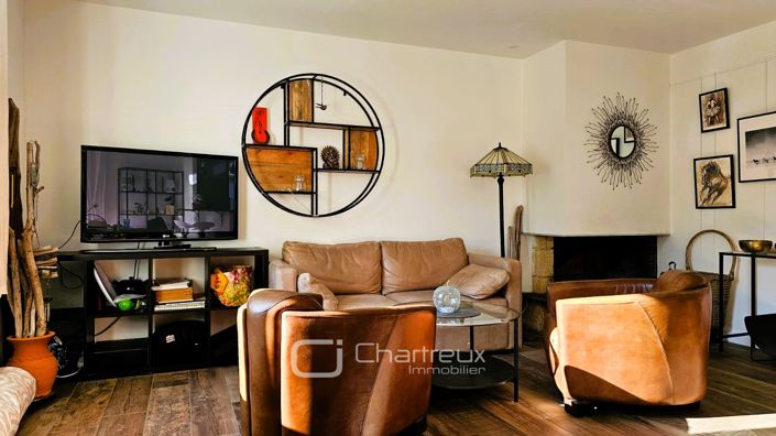 Image No.4-2 Bed House for sale