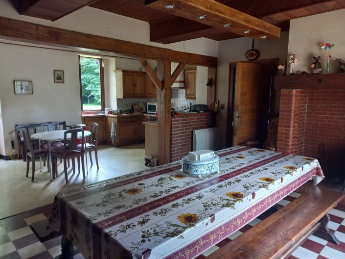 Image No.19-5 Bed House for sale
