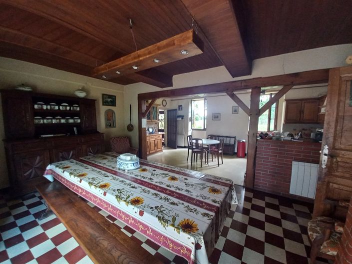Image No.20-5 Bed House for sale