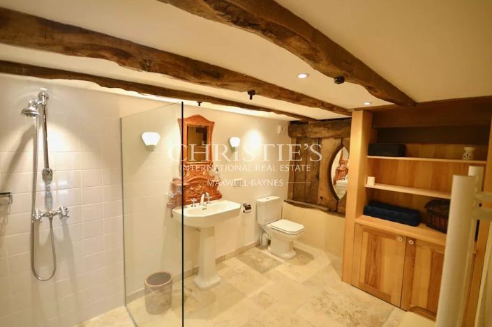 Image No.21-12 Bed House for sale