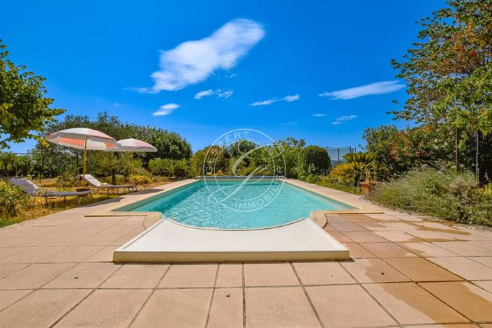 Image No.4-5 Bed House for sale