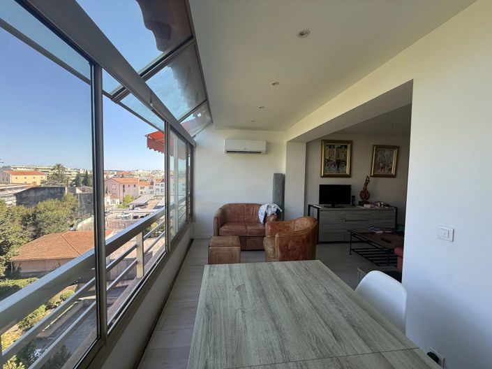 Image No.8-Apartment for sale