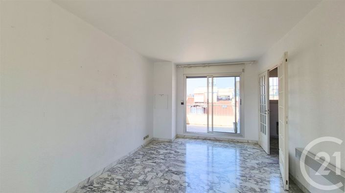 Image No.8-Apartment for sale