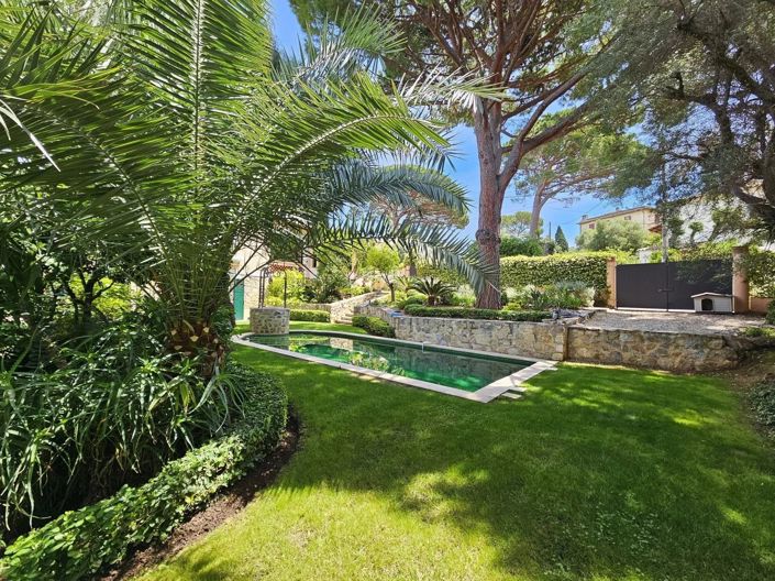 Image No.9-5 Bed House for sale