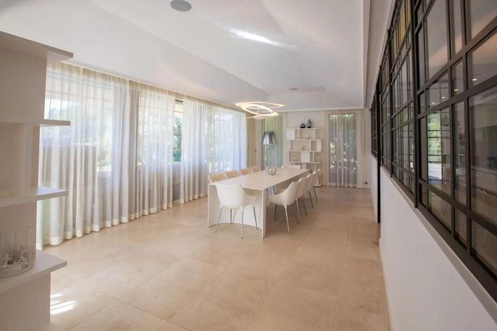 Image No.4-5 Bed House for sale
