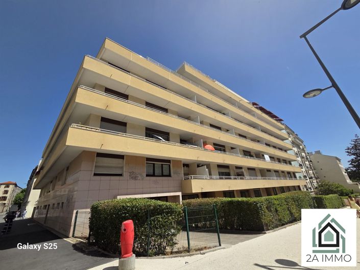 Image No.12-2 Bed Apartment for sale