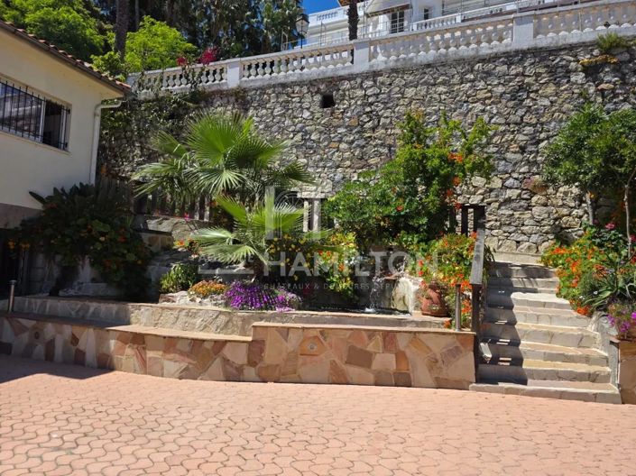 Image No.19-5 Bed House for sale