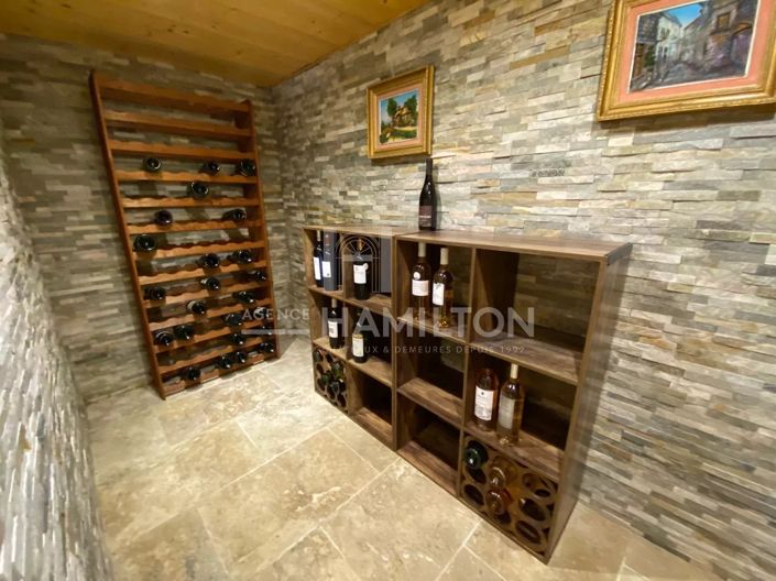 Image No.23-5 Bed House for sale