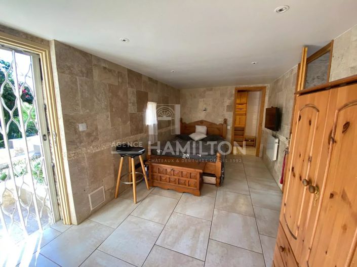 Image No.25-5 Bed House for sale