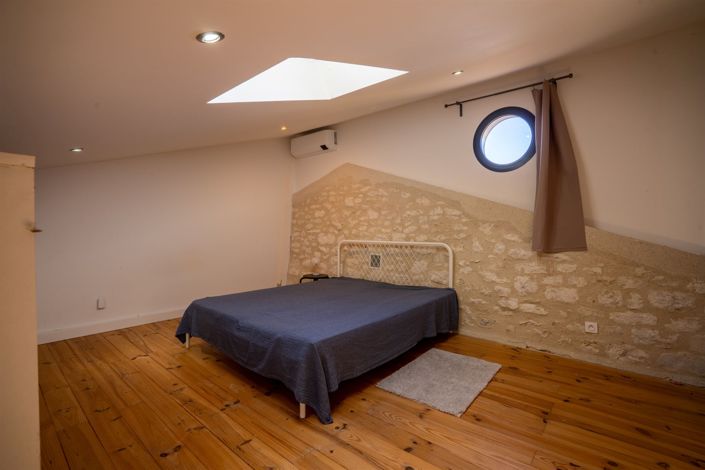 Image No.17-5 Bed House for sale
