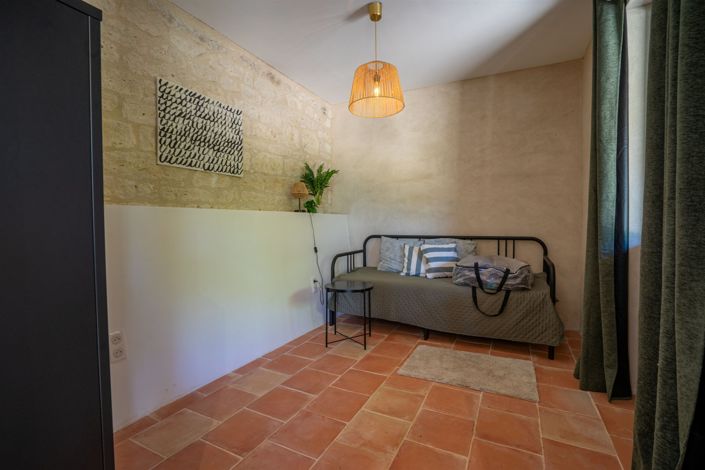 Image No.24-5 Bed House for sale