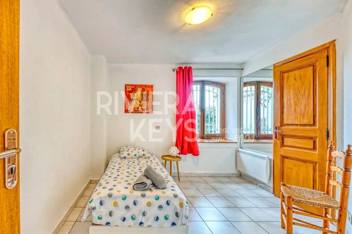 Image No.17-3 Bed Apartment for sale