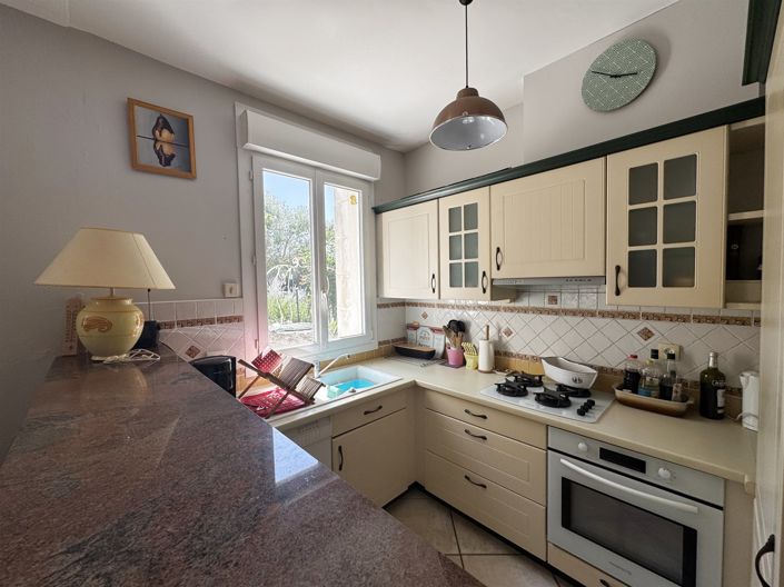 Image No.2-3 Bed House for sale