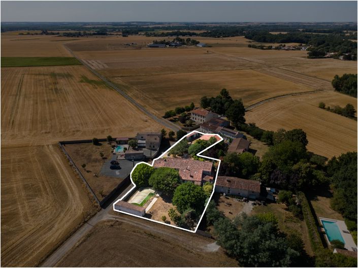 Image No.16-6 Bed House for sale