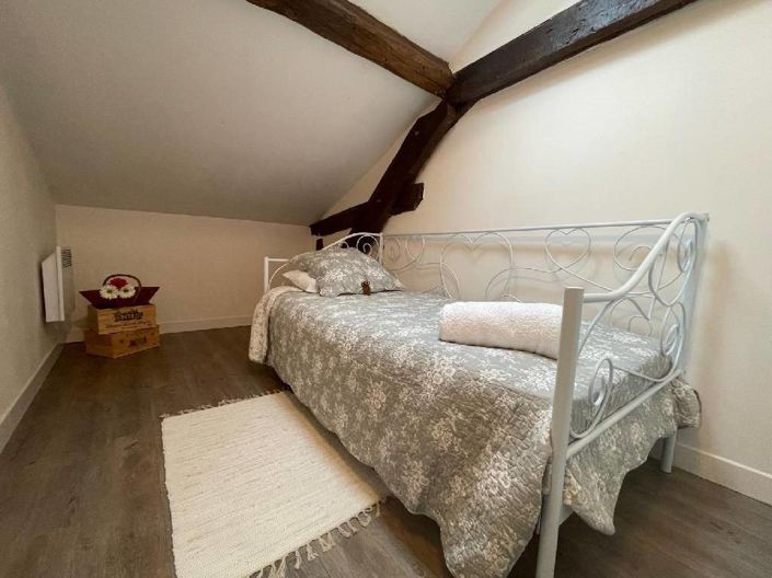 Image No.8-3 Bed House for sale