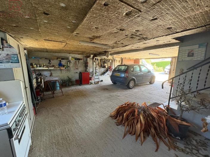 Image No.27-3 Bed House for sale