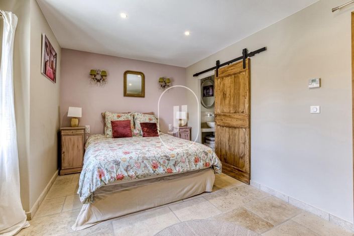 Image No.15-4 Bed House for sale