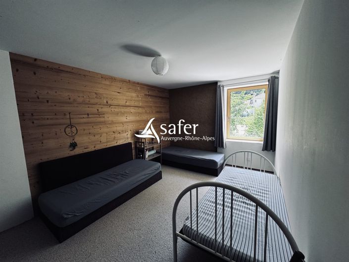 Image No.7-3 Bed House for sale