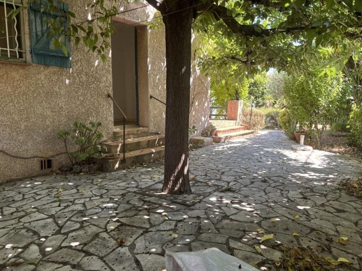 Image No.2-3 Bed House for sale